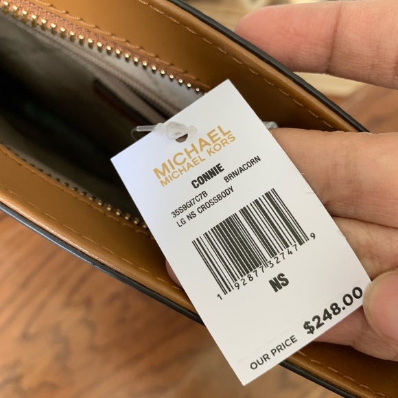 Michael Kors Connie LG NS Crossbody - Picture 4 of 6